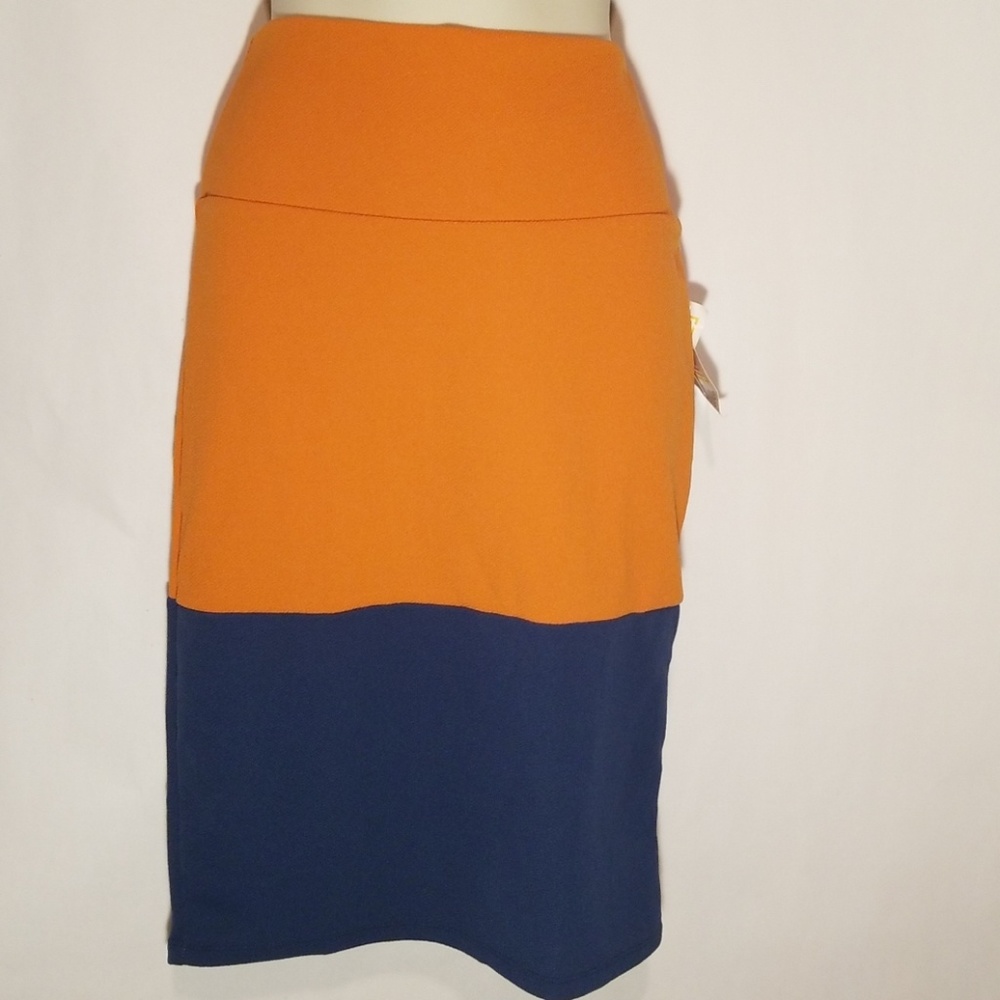 Lularoe Cassie NWT
